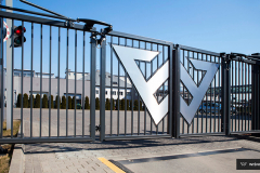 v-king-wisniowski-01